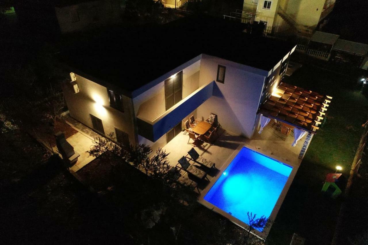 The Globetrotter'S Residence Kaštel Novi Buitenkant foto